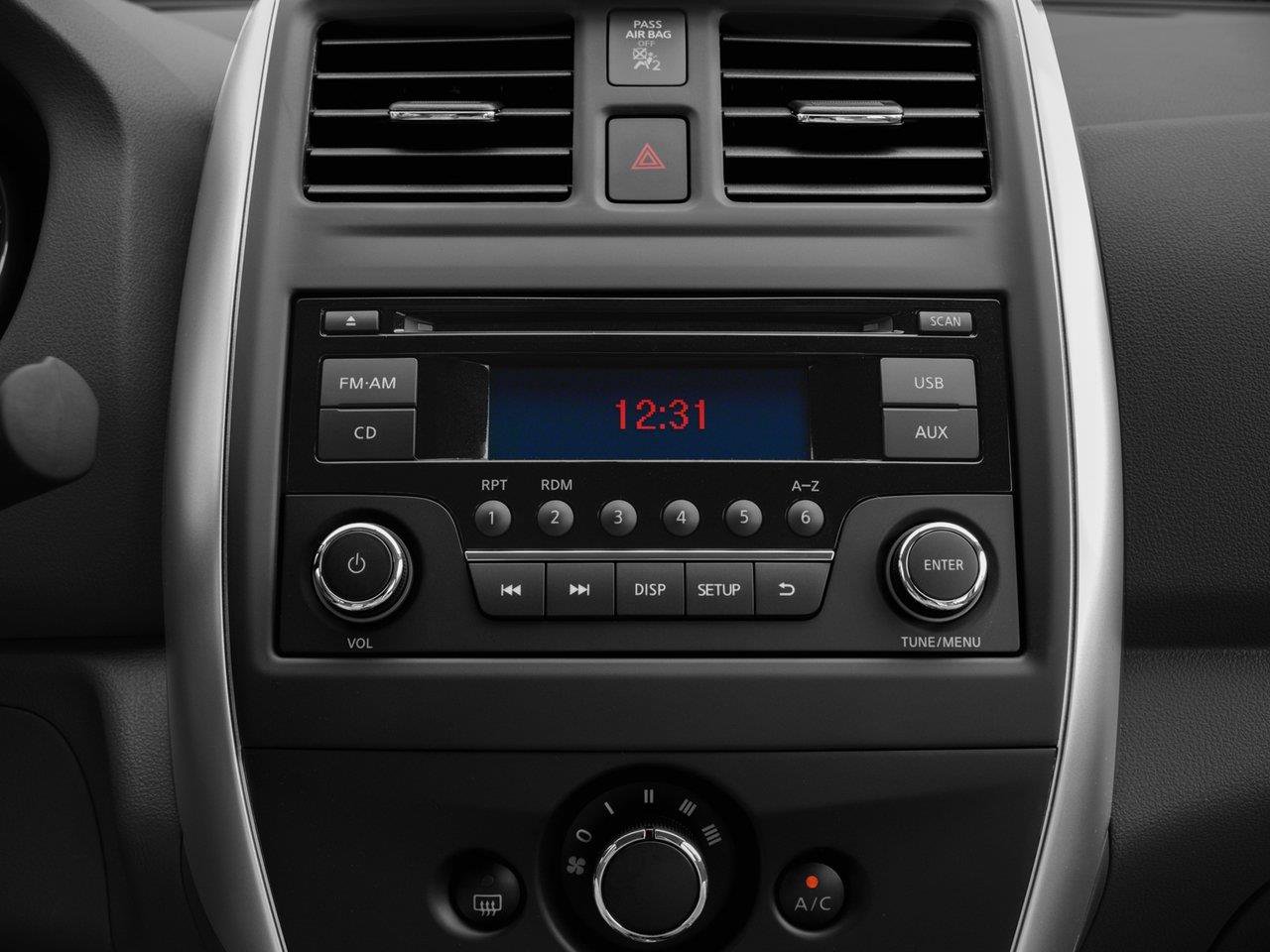 Used 2017 Nissan Versa SV w/ SV Special Edition Package FWD image 5