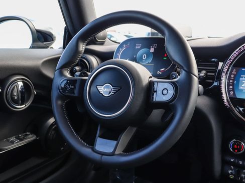 Used 2023 MINI Cooper S image 19