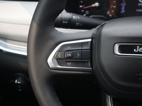 Used 2023 Jeep Compass Limited AWD/4WD image 16
