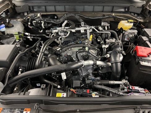 New 2025 Ford Bronco Outer Banks image 38