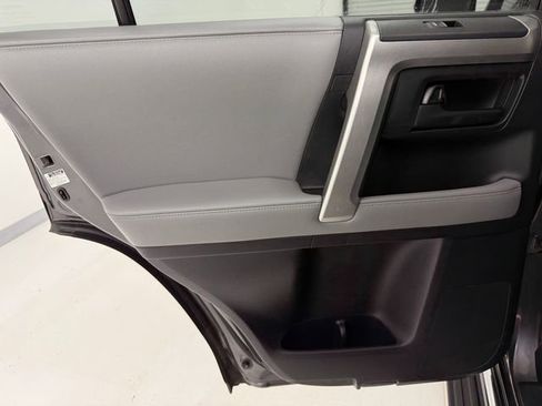 Used 2012 Toyota 4Runner SR5 w/ Convenience Pkg RWD image 34