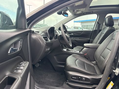 Used 2020 Chevrolet Equinox LT w/ Midnight Edition FWD image 11