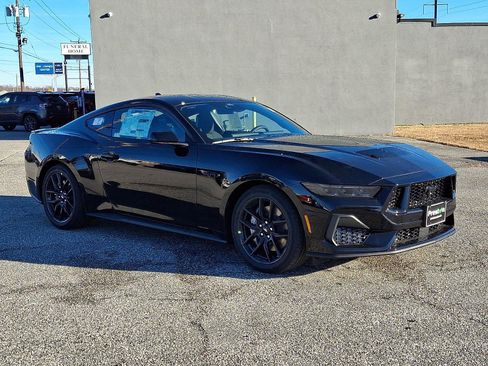 New 2026 Ford Mustang GT image 2