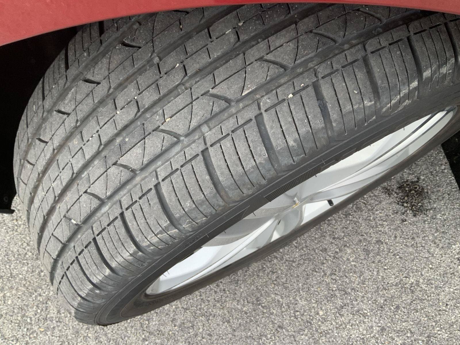 Used 2019 Chevrolet Equinox Premier AWD/4WD image 16
