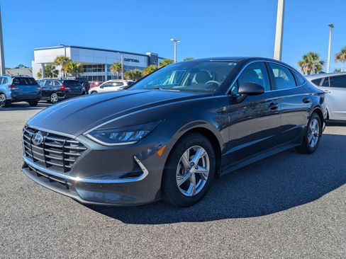 Used 2022 Hyundai Sonata SE image 8