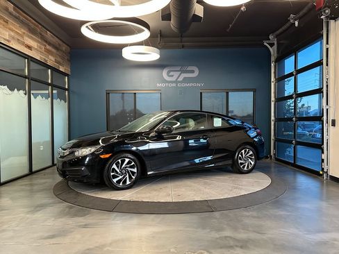 Used 2018 Honda Civic LX-P image 7