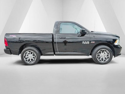 Used 2015 RAM 1500 Express RWD image 8
