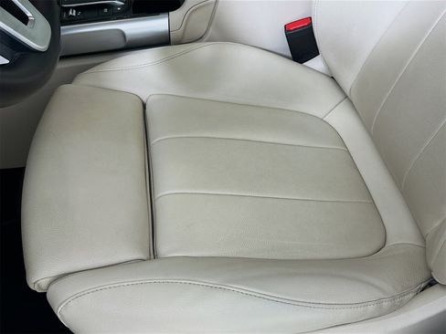 Certified 2023 Mercedes-Benz GLB 250 image 19