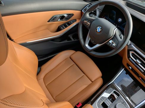 Certified 2023 BMW 330i Sedan w/ Premium Package RWD image 33