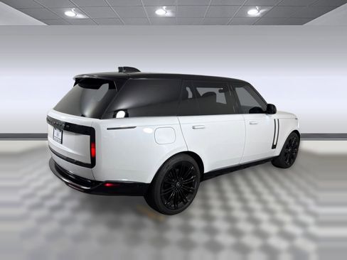 Used 2025 Land Rover Range Rover Long Wheelbase SE image 9