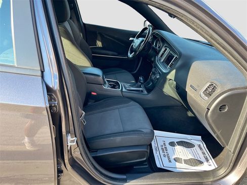 Used 2022 Dodge Charger SXT image 26