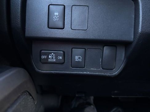 Used 2023 Toyota Tacoma SR image 21