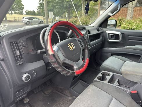 Used 2006 Honda Ridgeline RT image 17