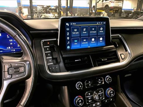 Used 2022 Chevrolet Tahoe RST w/ Luxury Package AWD/4WD image 19