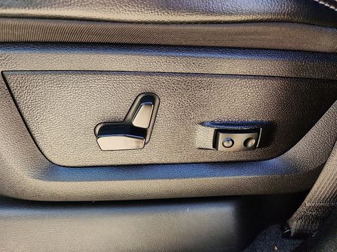 Used 2024 RAM 3500 Laramie image 15