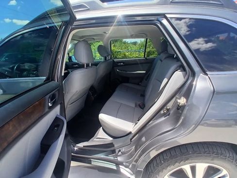 Used 2018 Subaru Outback 2.5i Limited AWD/4WD image 16