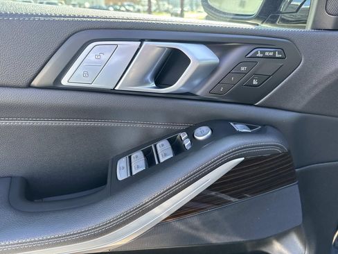 Used 2021 BMW X7 xDrive40i w/ M Sport Package image 20