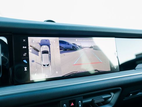 New 2025 Porsche Cayenne E-Hybrid image 19