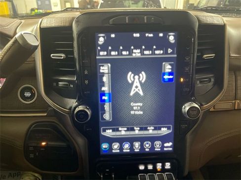 Certified 2019 RAM 2500 Limited w/ Cold Weather Group image 16