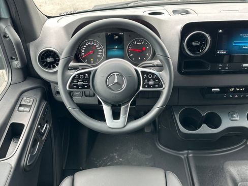 New 2024 Mercedes-Benz Sprinter 2500 image 14