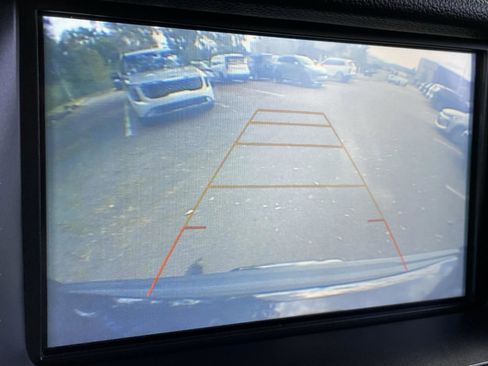 Used 2019 GMC Yukon SLT image 21