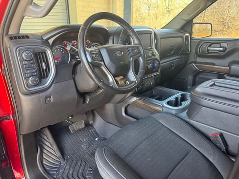 Used 2021 Chevrolet Silverado 1500 LT Trail Boss w/ Bed Protection Package AWD/4WD image 23
