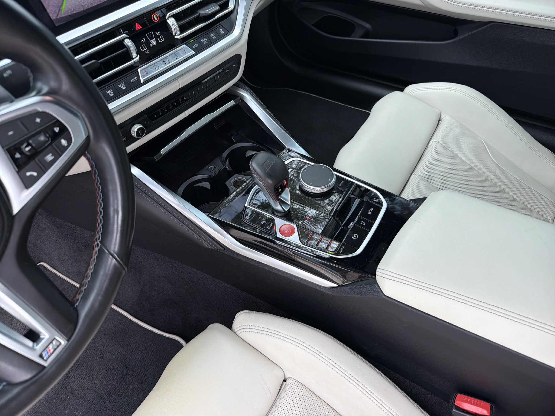 Used 2022 BMW M4 xDrive Competition w/ M Carbon Exterior Package AWD/4WD image 15