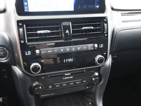 Used 2022 Lexus GX 460 Premium w/ Premium Package AWD/4WD image 17