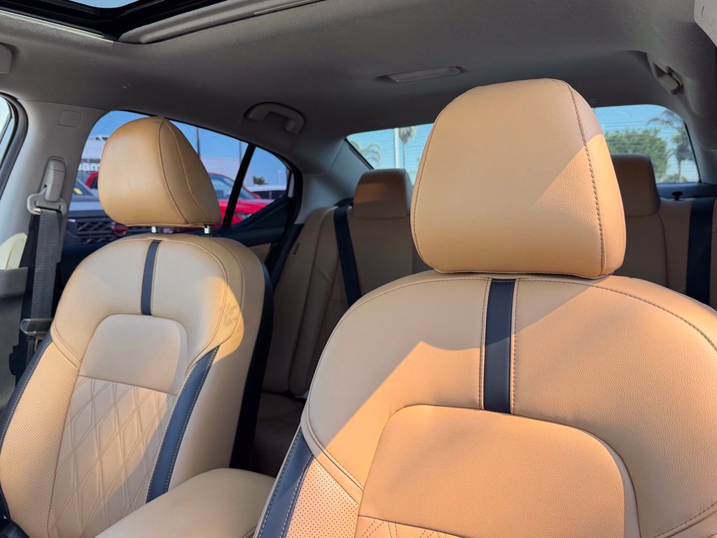 Certified 2025 Nissan Sentra SV w/ SV Premium Package FWD image 13