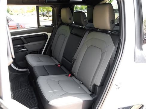 New 2026 Land Rover Defender 110 X-Dynamic SE AWD/4WD image 49