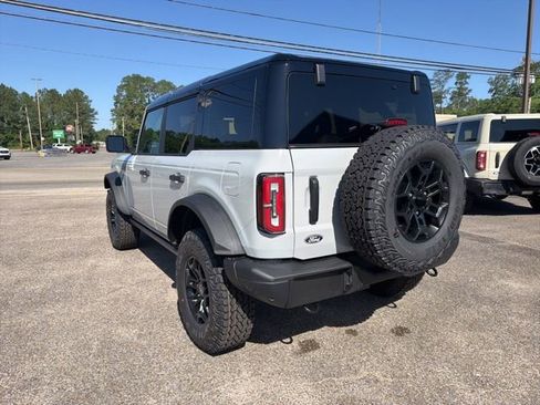 New 2026 Ford Bronco Badlands AWD/4WD image 8