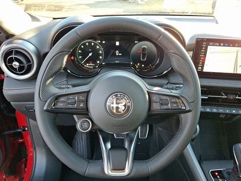 New 2025 Alfa Romeo Tonale image 17