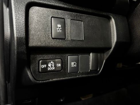 Used 2021 Toyota Tacoma SR AWD/4WD image 25