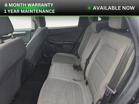 Used 2022 Ford Escape SE image 14
