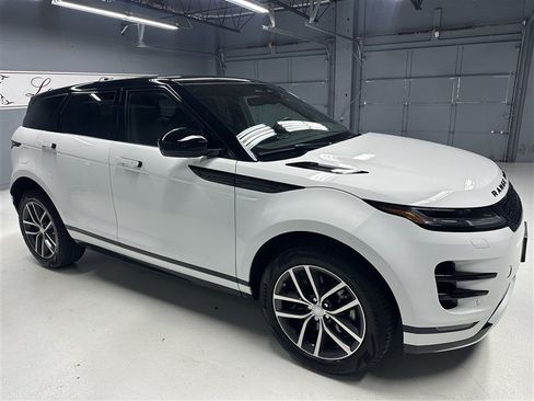 Used 2024 Land Rover Range Rover Evoque Dynamic SE AWD/4WD image 8
