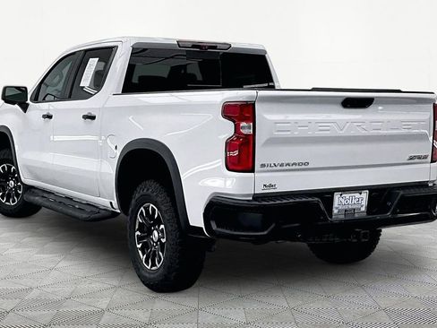 Used 2022 Chevrolet Silverado 1500 ZR2 w/ Technology Package AWD/4WD image 13