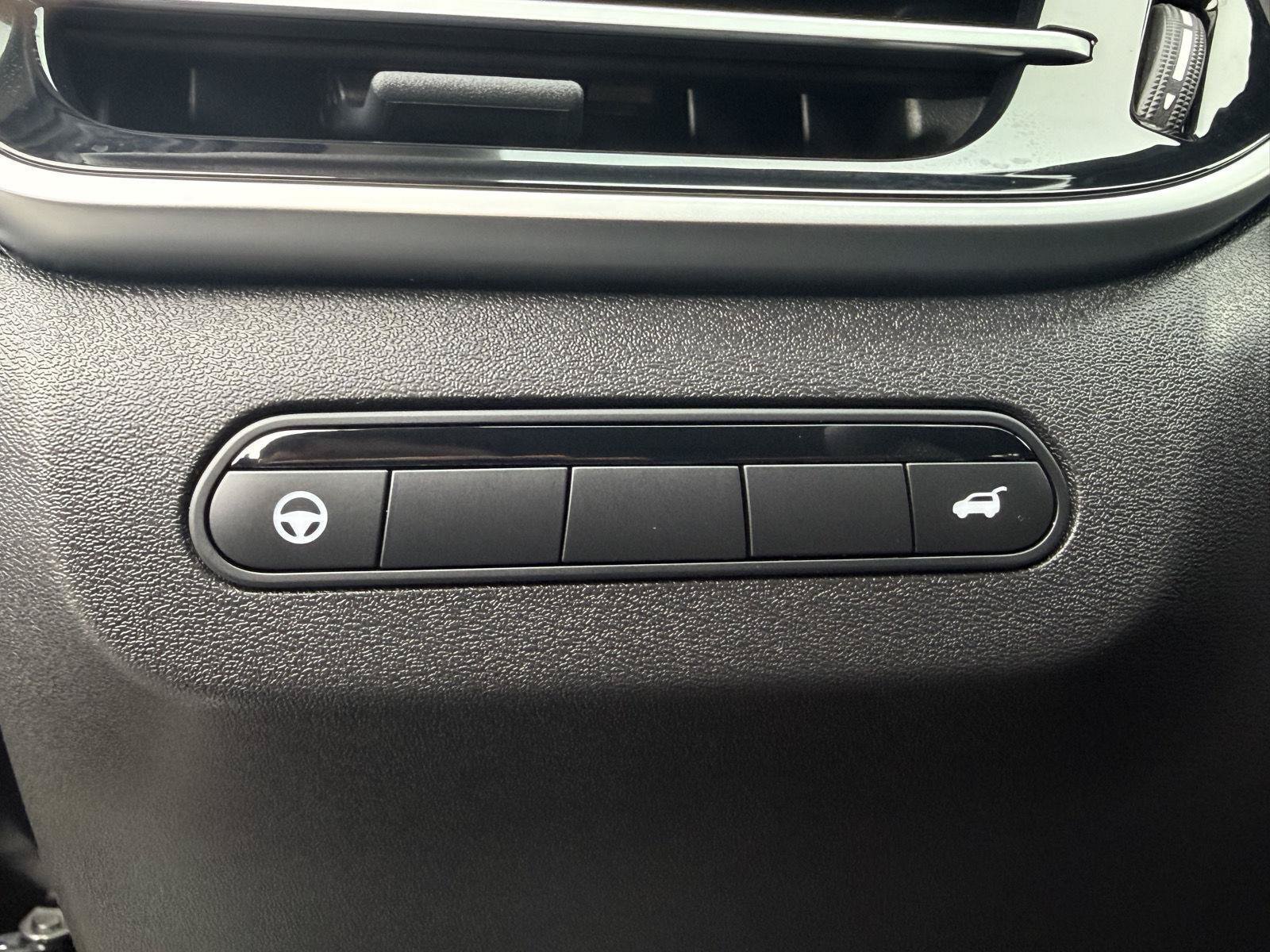 Used 2026 INFINITI QX60 Luxe w/ Family Package AWD/4WD image 29