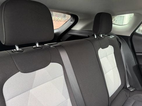 Used 2025 Chevrolet Trax LS image 17