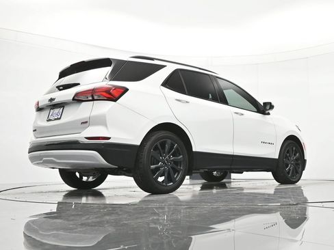 Used 2022 Chevrolet Equinox RS w/ Infotainment Package FWD image 41