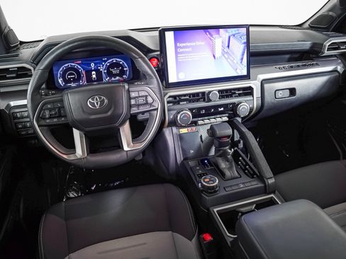 Used 2025 Toyota Tacoma TRD Off-Road w/ TRD Off Road Upgrade Package AWD/4WD image 17