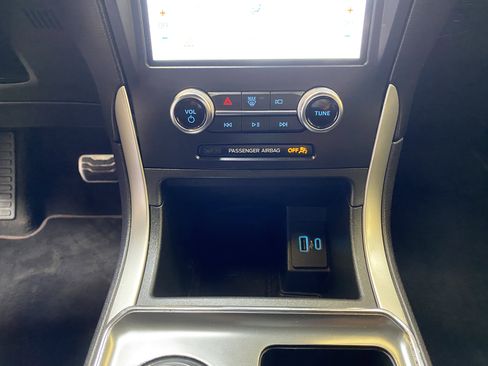 Used 2024 Ford Edge ST-Line image 43