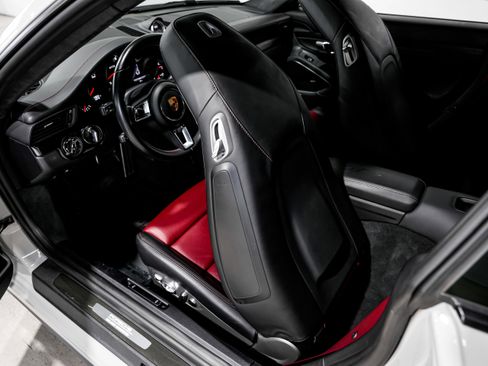 Used 2018 Porsche 911 Carrera GTS image 25