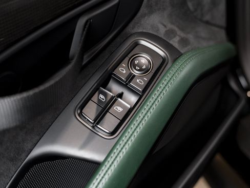 Certified 2019 Porsche 911 GT3 RS RWD image 40