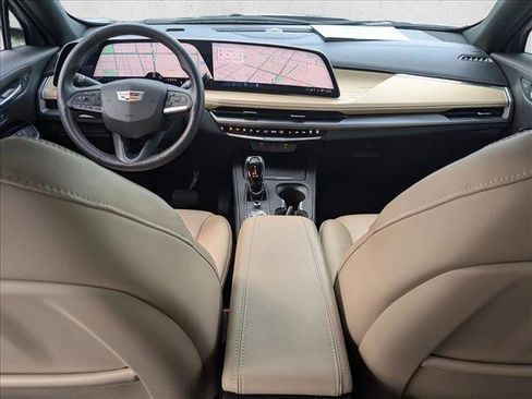 Used 2025 Cadillac XT4 Premium Luxury image 19