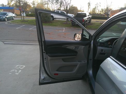 Used 2016 Honda Pilot EX-L image 16