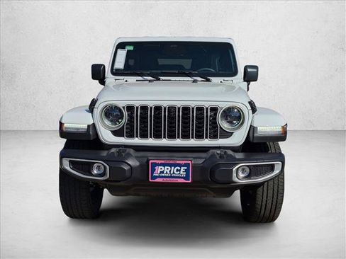 Used 2025 Jeep Wrangler Unlimited Sahara w/ Safety Group AWD/4WD image 2