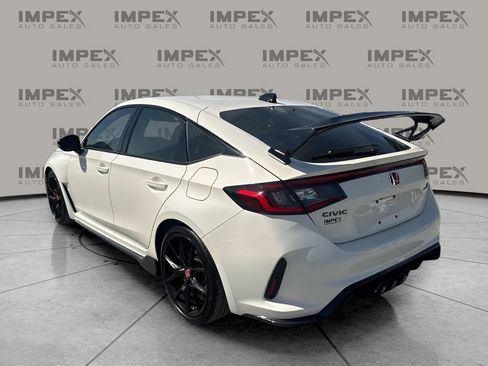 Used 2025 Honda Civic Type R image 3