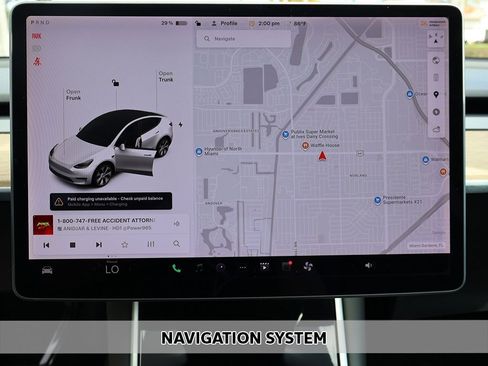 Used 2021 Tesla Model Y Long Range image 4