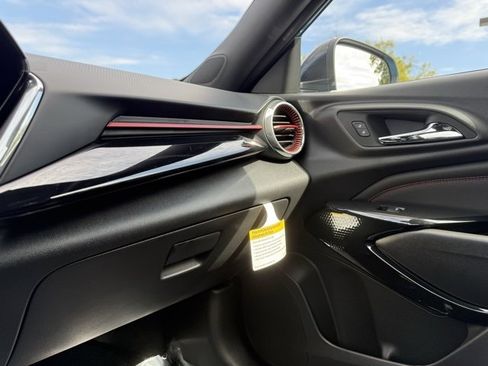 New 2026 Chevrolet Trax RS w/ Driver Confidence Package image 24