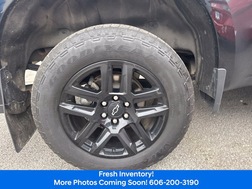 Used 2023 Chevrolet Silverado 1500 RST AWD/4WD image 5
